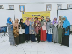 Read more about the article Workshop Penulisan Artikel Publikasi Berbasis Laporan Kasus engan pembicara Dr. Tjipto Susana, Psikolog